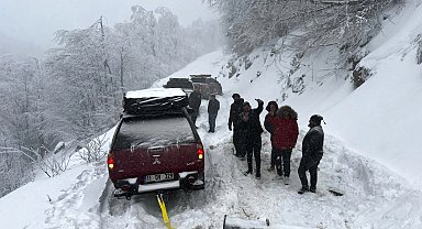 Kocaeli'de karda mahsur kalan vatandaşın imdadına Büyükşehir koştu