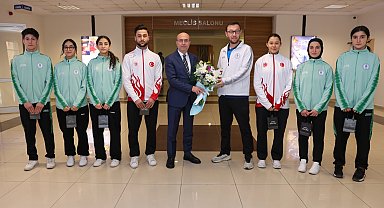 Konya Selçuklu'da başarılı sporculardan Başkan Pekyatırmacı'ya ziyaret