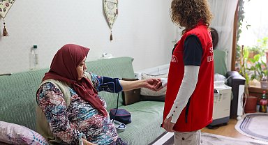 Konya Selçuklu'da evde bakım yüzleri güldürüyor
