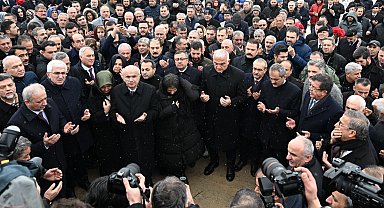 Malatya'da deprem şehitleri dualarla anıldı