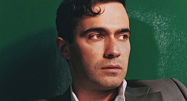 Mert Demir'den listeleri dağıtacak şarkı!
