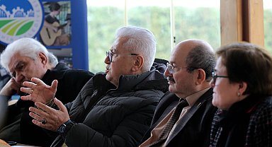 Sakarya'da farklı kuşaklar aynı masada!