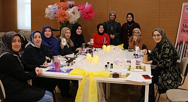 Sakarya'da yetişkinlere 'terapi' gibi sanat atölyesi