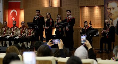 Sakaryalı müzikseverler türkülerle maziye gitti