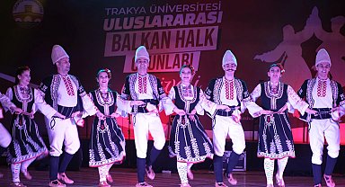 Uluslararası Balkan Halk Oyunları Festivali'ne muhteşem gala