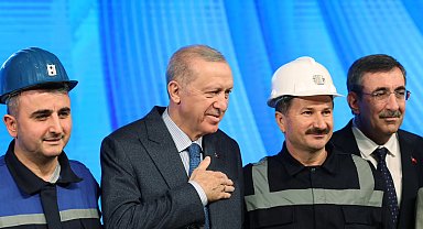 Üniversiteliye 15 bin 162 TL destek! Programın detaylarını Erdoğan duyurdu