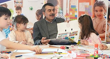 Bakan Tekin'den 'Külliyede Ramazan' ziyareti