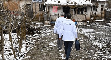 Balıkesir'de evde berber hizmeti başladı