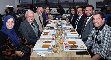 Başkan Özdemir aşevinde vatandaşlarla iftar yaptı