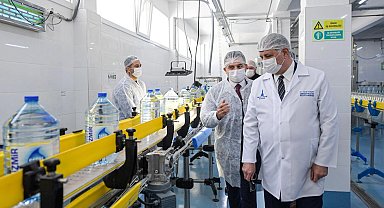 Başkan Tugay'dan İzmir Şaşal Su Fabrikası'na ziyaret!