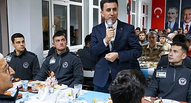 Bilecik Valisi Aygöl, polis adaylarıyla iftar programında buluştu