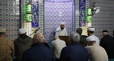 Bursa İnegöl'de Hafız Halil İbrahim Baş Yeniceköy Mahallesi cemaatiyle buluştu