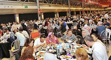 Bursa'da Başkan Bozbey şehit aileleri ve gazileri ağırladı