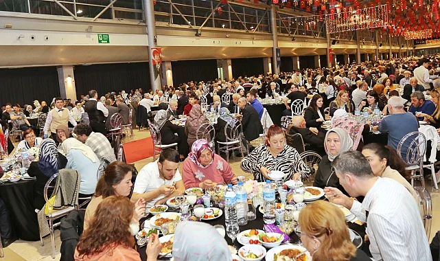 Bursa'da Başkan Bozbey şehit aileleri ve gazileri ağırladı