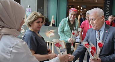 Bursa'da Başkan Bozbey'den 14 Mart Tıp Bayramı ziyareti