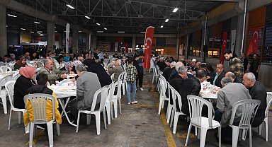 Bursa'da Osmangazi Belediyesi iftar sofrasında buluşturmaya devam ediyor
