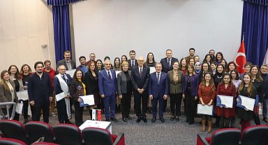 DEÜ'de 'Öğretim Yetkinliklerini Geliştirme Programı' tamamlandı