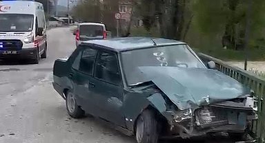 Düzce'de iki otomobil çarpıştı: 4 yaralı