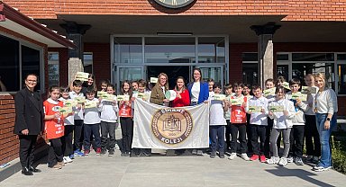 Edirne'de TEMA'nın yeni gönüllüleri rozetlerine kavuştu