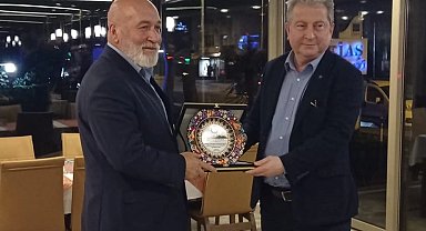 Enerji Bir-Sen Genel Başkanı Tombul'a plaket