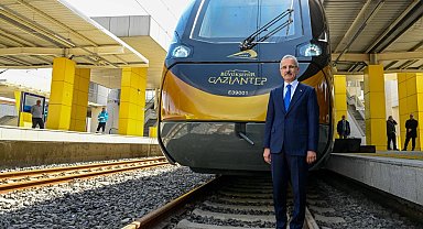 İlk milli banliyö tren seti raylarda