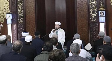 İnegöl'de Hafız Osman Bostancı gönülleri mest etti
