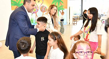 İzmir Çiğli'de miniklere bayram sürprizi