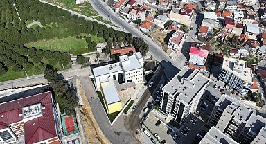 İzmir Karabağlar'da Uzundere dönüşerek gelişiyor
