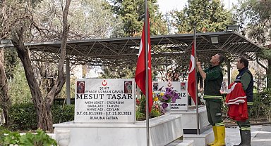 İzmir'de 18 Mart öncesi şehitliklere özel bakım