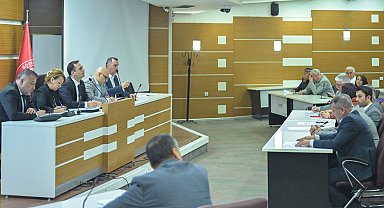 İzmir'de Başkan Eşki, muhtarlarla buluştu