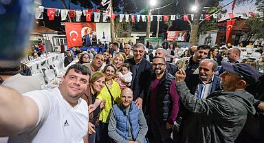 İzmir'de dayanışma sofrası Foça'da kuruldu