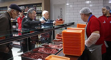 İzmit'te Halk Et satışları başladı... Kıyma 449 TL, kuşbaşı 489 TL