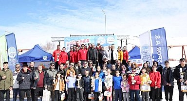 Kayseri Erciyes'te masa tenisi keyfi