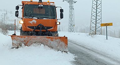 Konya'da kar yağışı: Ekipler 31 ilçede teyakkuz halinde!