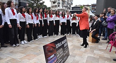 Manisa'da 12 Mart'a özel dinleti
