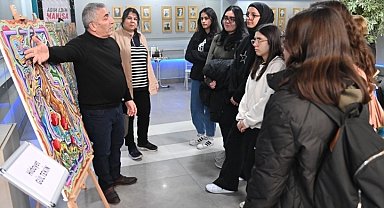 Manisa'da "Fırça İzleri" sanatseverlerle buluştu