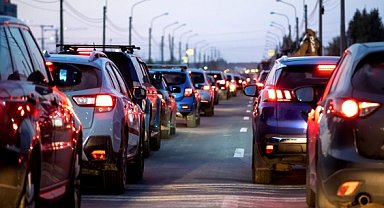 Motorlu kara taşıtlarında düşüş! Şubat'ta trafiğe 137 bin araç daha eklendi