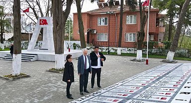 Mustafakemalpaşa'da şehitlik 18 Mart için yenilendi