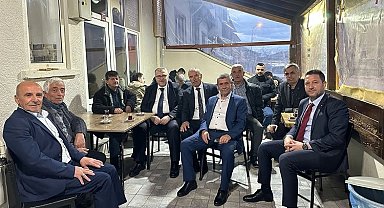 AK Parti Pazaryeri'nde bayram coşkusu