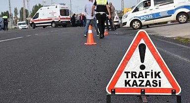 Antalya Kumluca'da araçtan mucize kurtuluş!