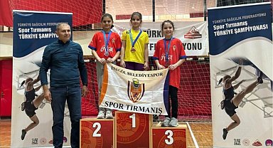 Bursa İnegöllü sporcular, tırmanışta derecelere uzandı