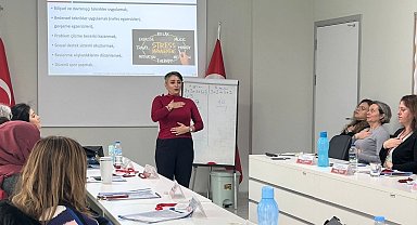 Bursa Sağlık'tan 11 personel daha 'Tıbbi Acil Çağrı' eğitimi aldı