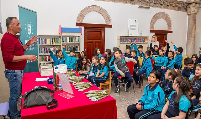 Bursa'da minik okurlara kitap bilinci aşılandı