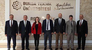 Bursa'da üniversitelilere yurtdışı eğitim sunumu