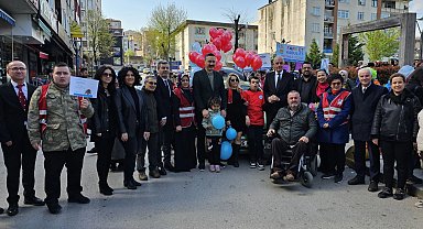 Gölcük'te otizm farkındalığı
