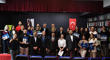 İstanbul Beylikdüzü'nde 'uygulamalı muhasebe' ilk mezunlarını verdi