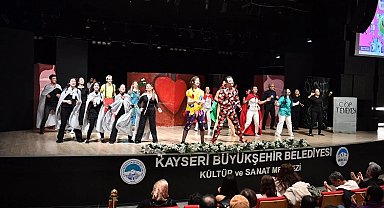 Kayseri Büyükşehir'den müzikal oyunu