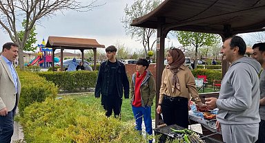 Kılca, piknik ve hobi bahçelerinde vatandaşlarla bir araya geldi