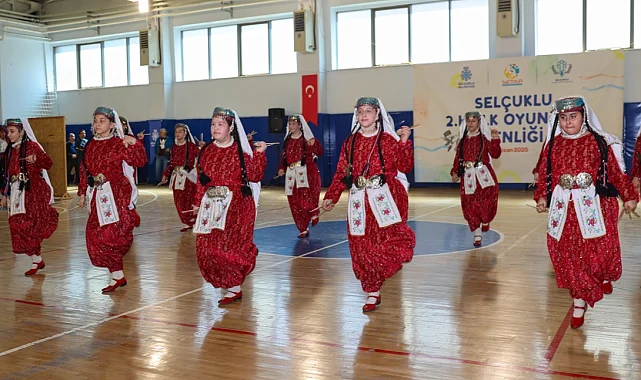 Konya Selçuklu'da 2. halk oyunları şenliği tamamlandı