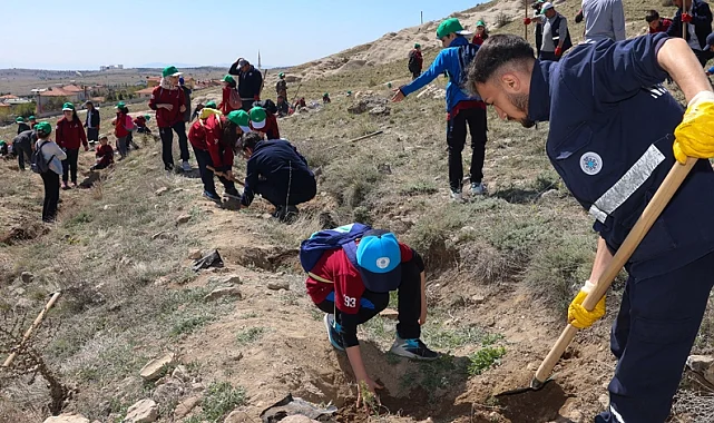 Konya Selçuklu'da yeşil doku güçlenmeye devam ediyor